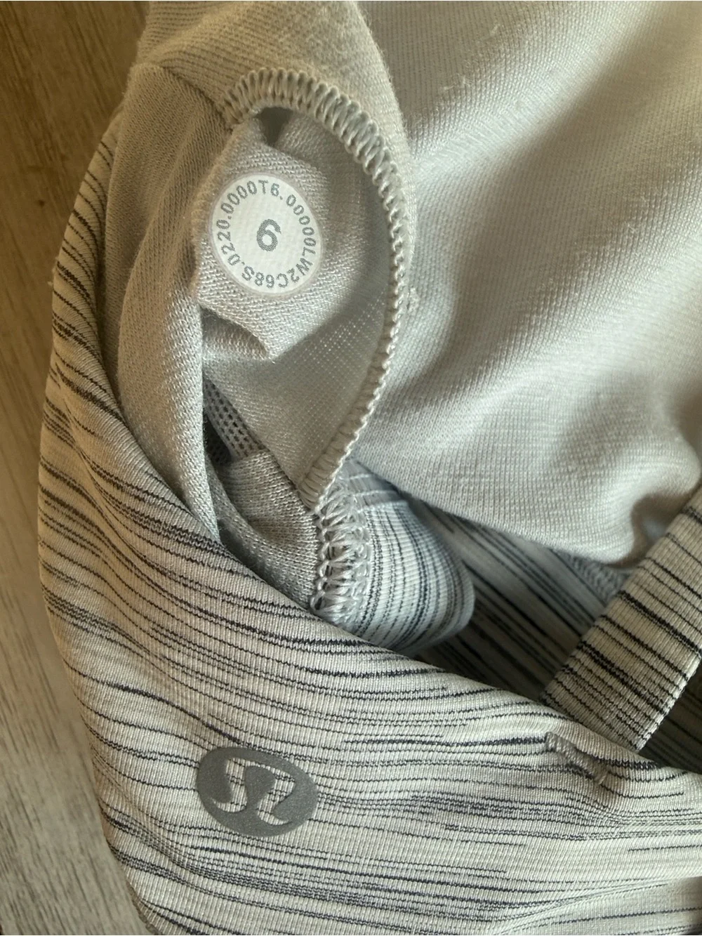 Lululemon Energy Space Dye Gray White Silver Spoon Strappy Sports Bra 6